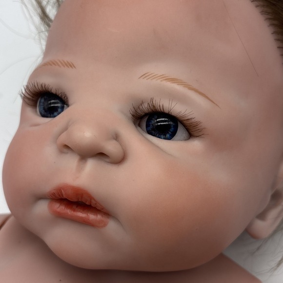 Lifelike Baby Doll Girl, 18" Realistic Full Body, Lifelike - Picture 12 of 15